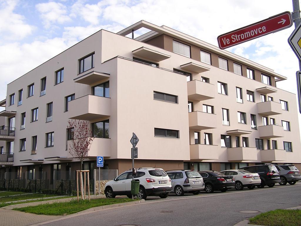 恭达公寓 Hradec Králové 外观 照片